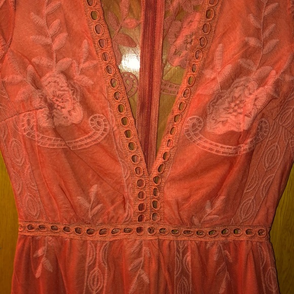 Fashion Nova orange lace romper - Picture 3 of 7